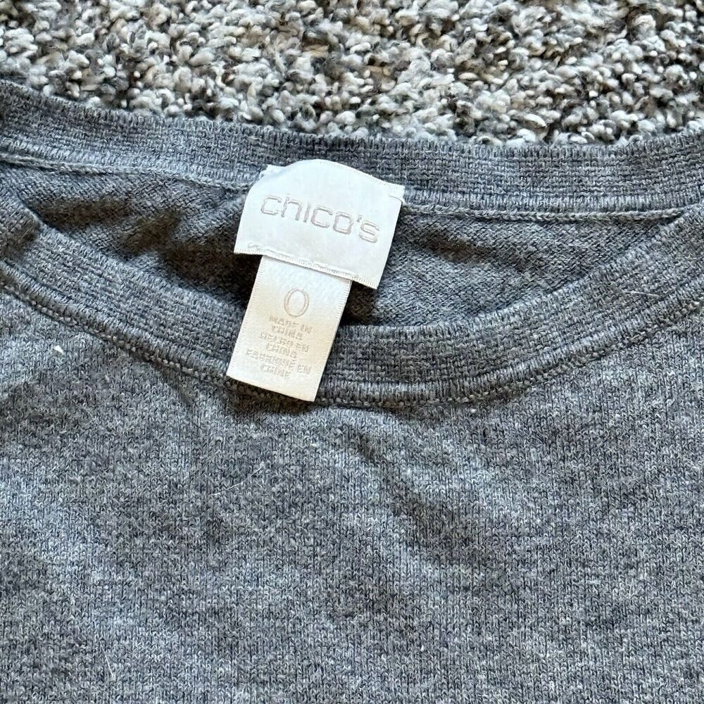 CHICO’S satin trim pullover sweater size 0 Gray 3/4 Sleeve - Picture 2 of 3